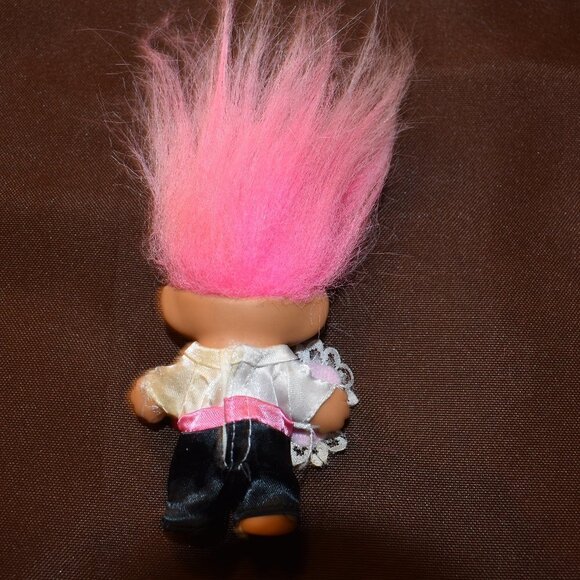 Vintage Russ Troll "Ring Bearer" Doll Oombre Pink Hair - Picture 2 of 5